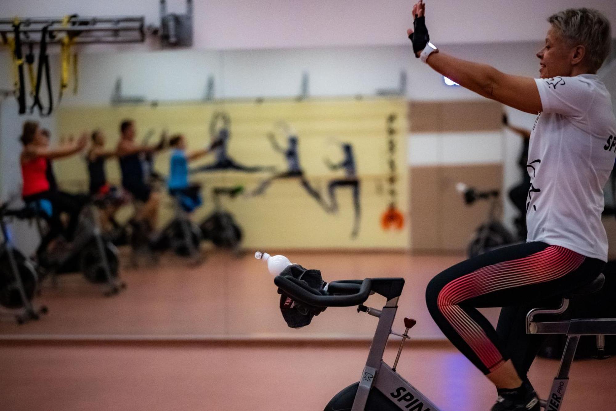 Eleven Business & Sport Hotel Jaszarokszallas Ngoại thất bức ảnh
